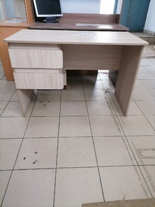 Стол письменный 2(атлант)